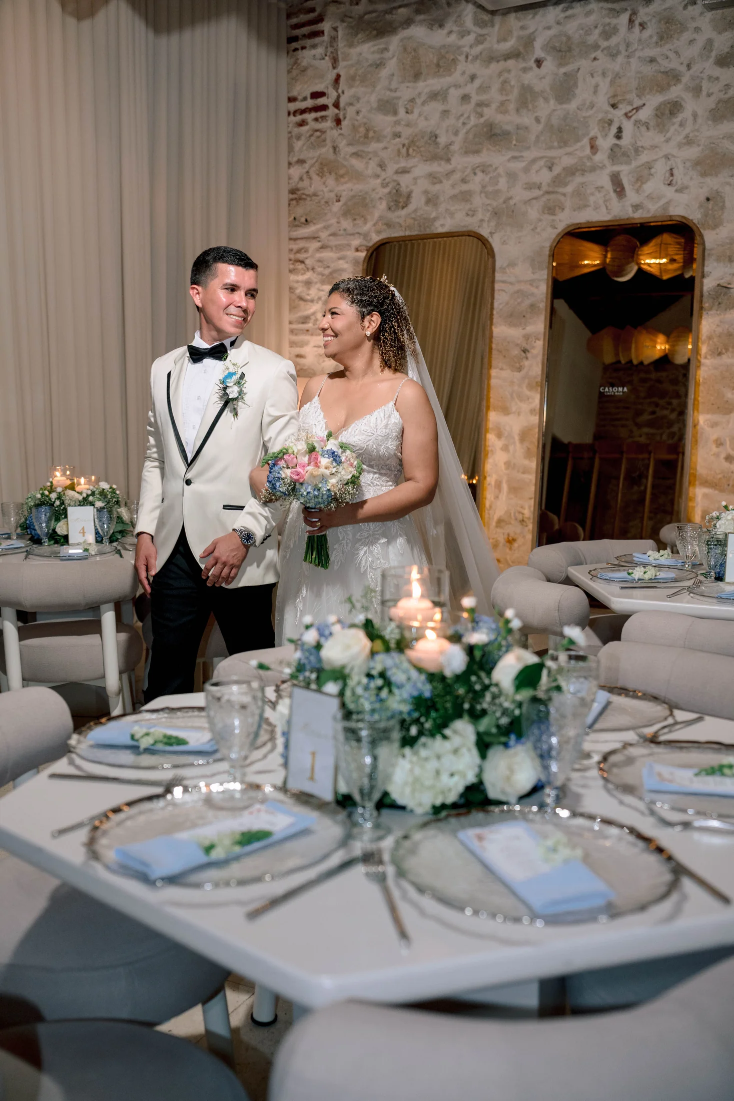 Boda de Schelly y José — iglesia
