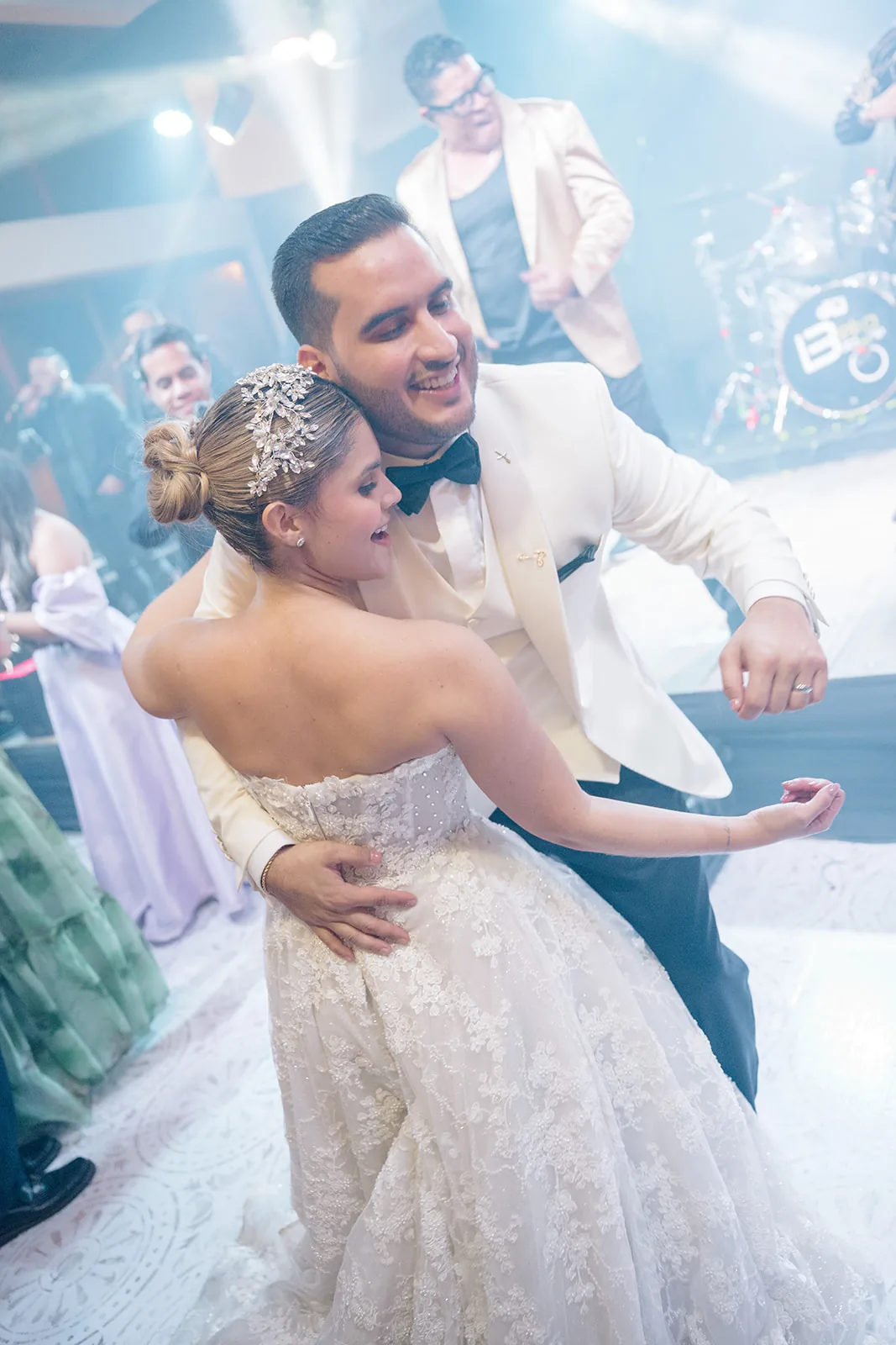 Boda de Vale y Miguel — fiesta